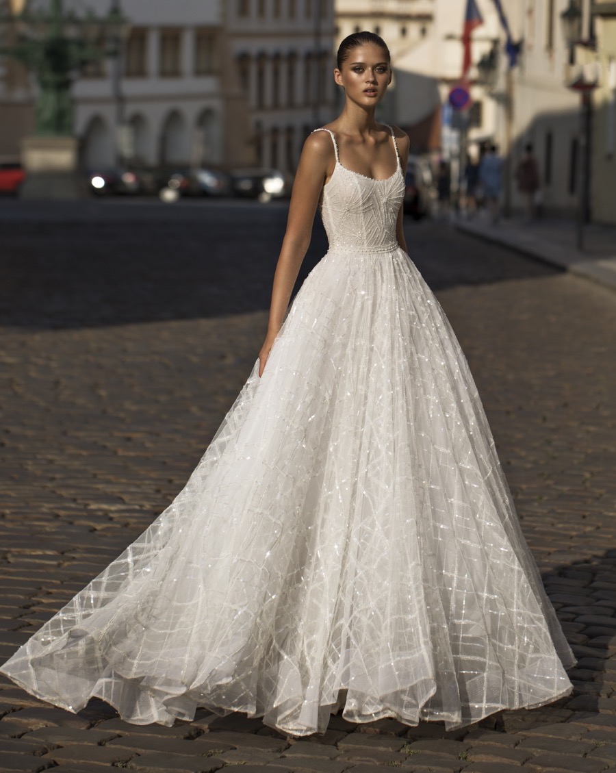 Wedding Dress Hong Kong | Bridal Gown HK Online | Designer Bridal Room