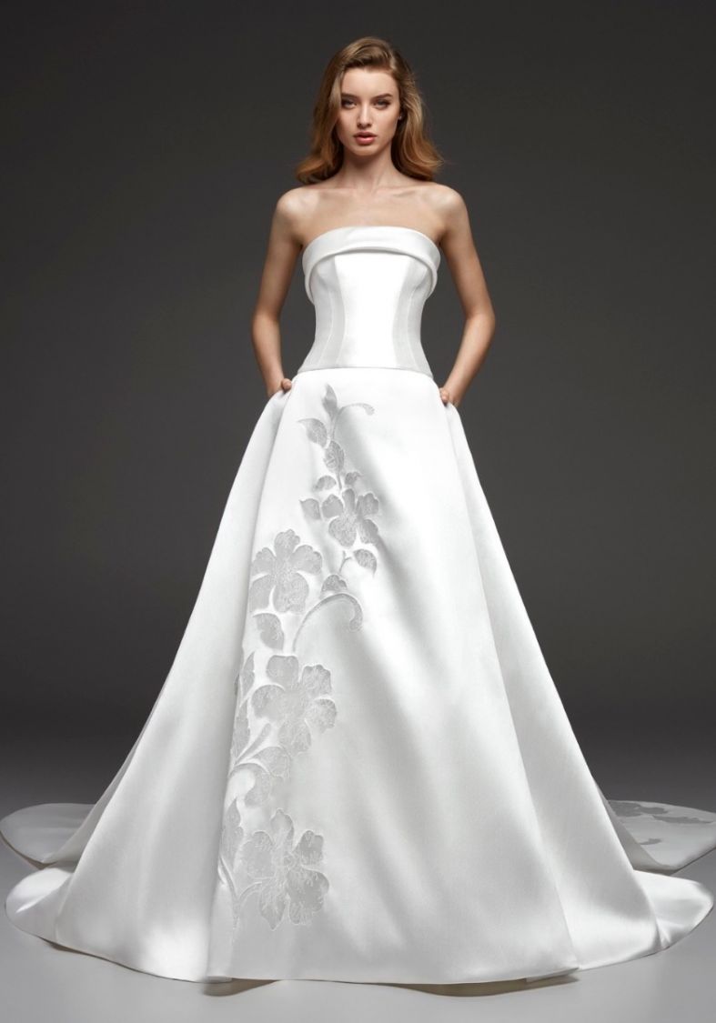 Pronovias Mikado 2019 2024 www.lightgames.pro