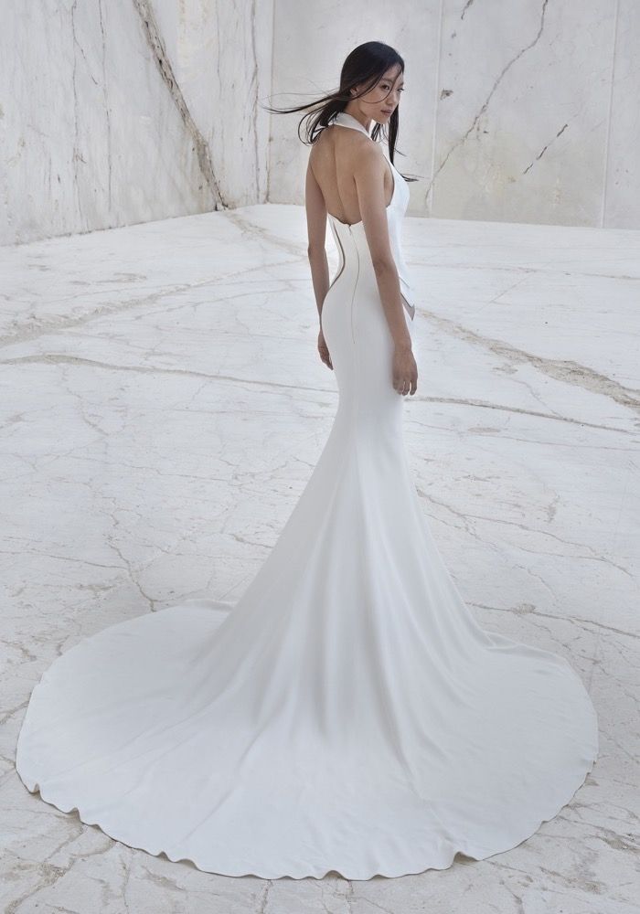 Pronovias Blissful Cut-Out Mermaid Crepe Wedding Dress HK | Designer Bridal  Room