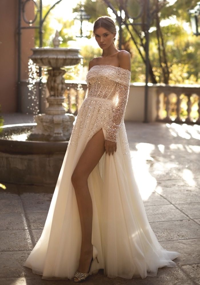 Edith H on X: Wedding Dress Prom Feather Corset Top #corset dress