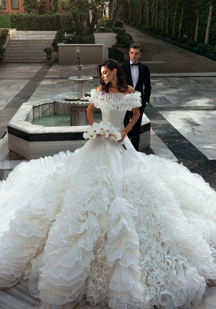 Ruffle hot sale wedding dress