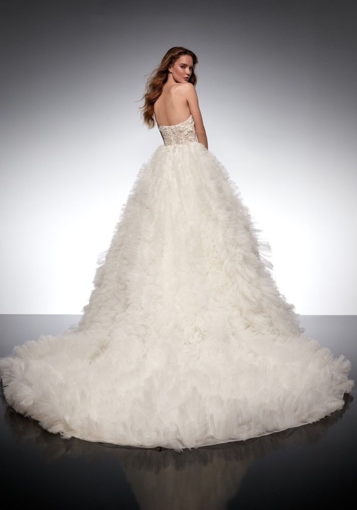 Nicole Couture AGATA Princess Wedding Dress HK