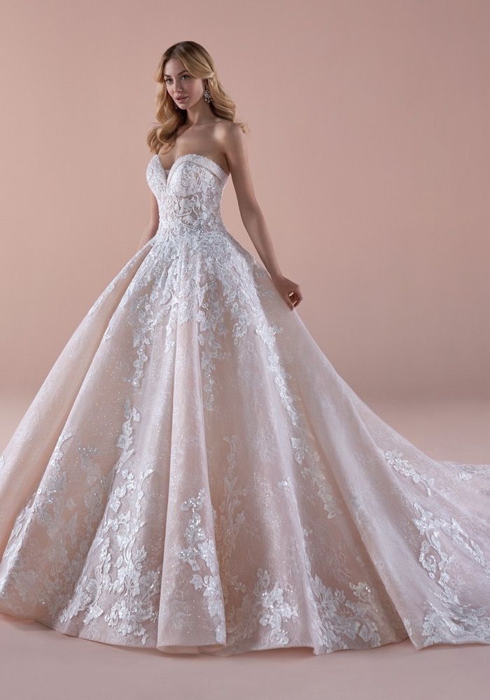 Rosa Clara Couture | Matisse Blush Pink Brocade Pleated Ball Gown | Designer  Bridal Room