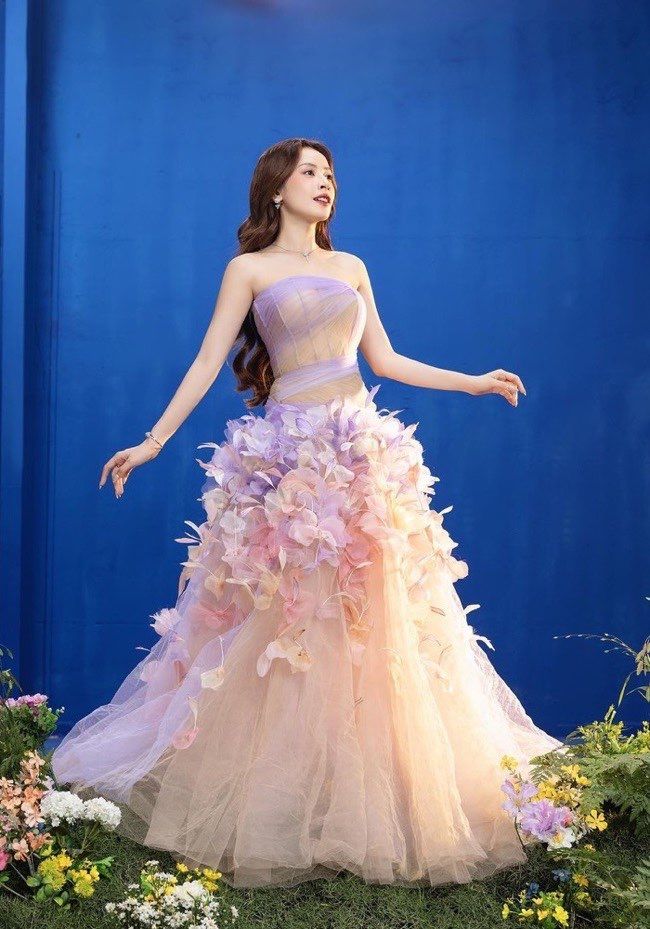 sachin and babi light blue dress Phan Huy Fairytale Evening Gown Hong Kong