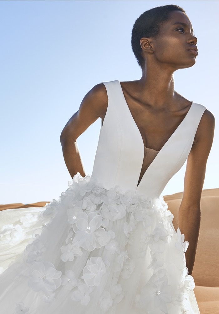 THE WEDDING DRESSES THAT MAKE US FEEL LIKE WE'RE IN BRIDGERTON | Santorini  Love Weddings