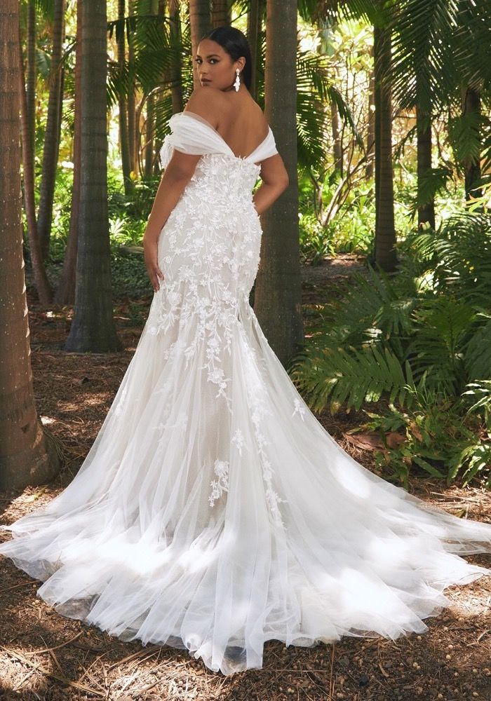 AM1138 Off Shoulder Swarovski Crystal Ruffle Mermaid Luxury Wedding Dress