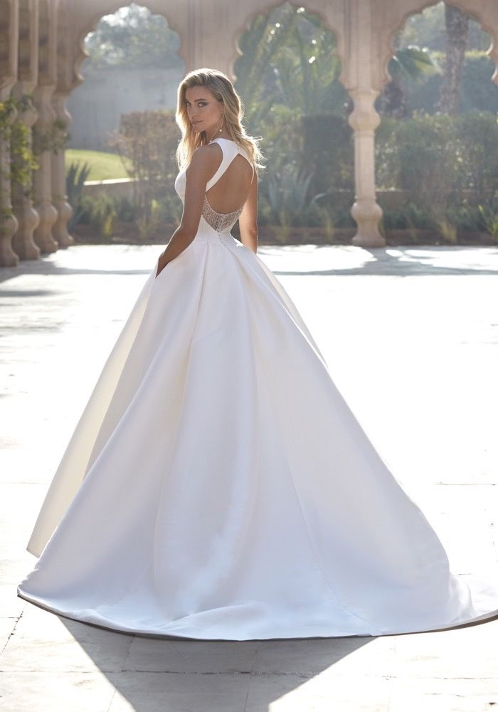 chinese dress ladies Stunning Boho Lace Sheath Wedding Dress with Keyhole Back Mermaid Wedding Gown AWD1953 main image 0