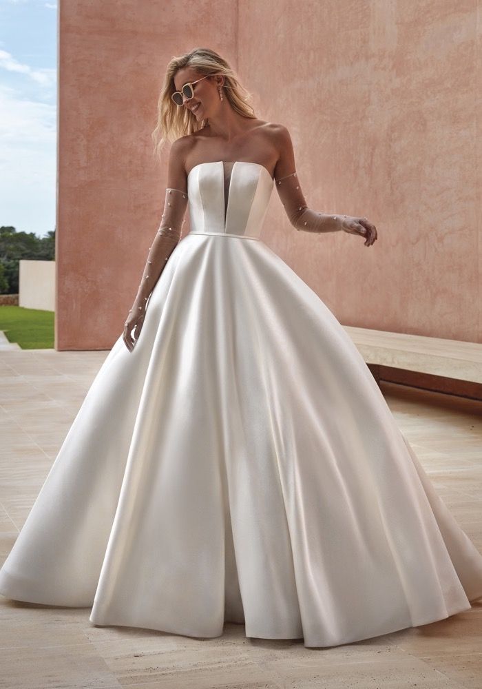 Pronovias strapless 2025