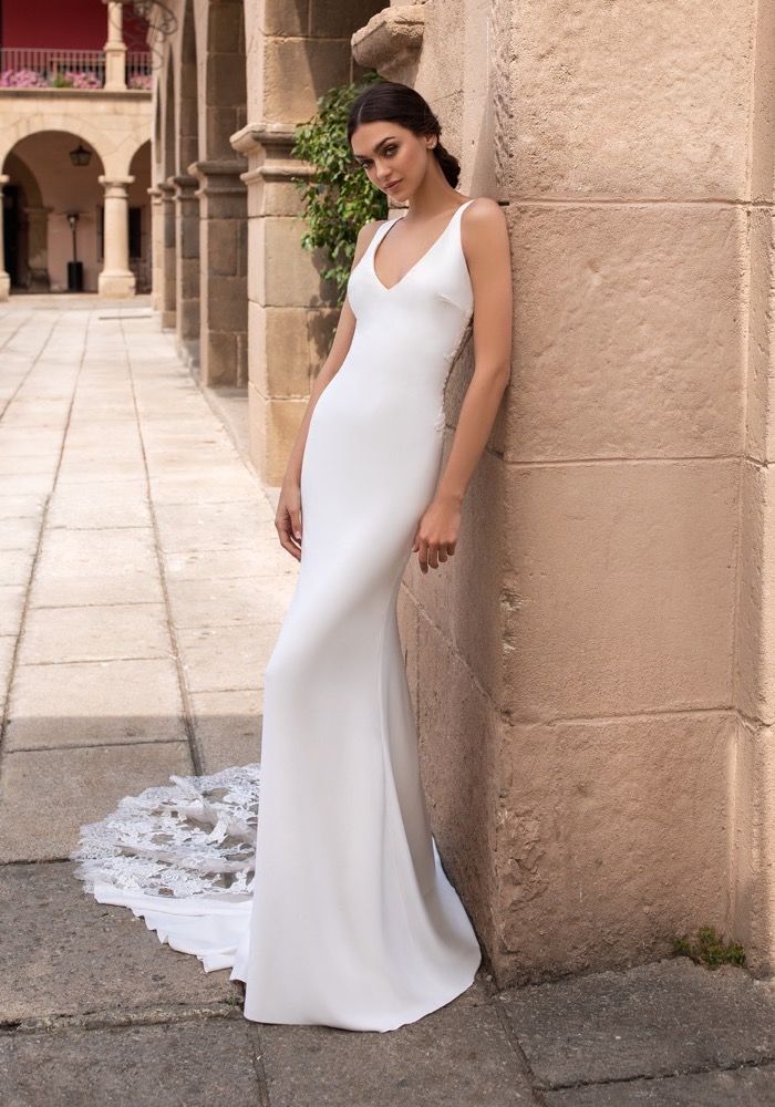 pronovias lace back wedding dress White One Bridal SAEKO Size 14 Wedding Dress Lace Mermaid – Glass Slipper  Formals main image 0