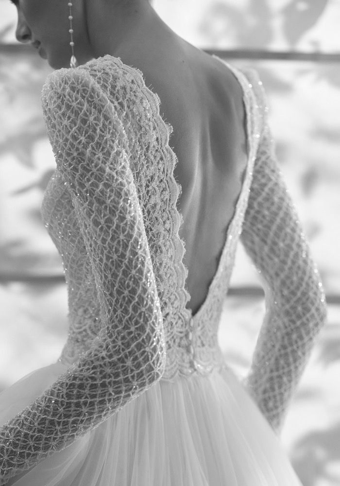 Rosa Clara Visen Beaded Short Sleeve Wedding Dress HK