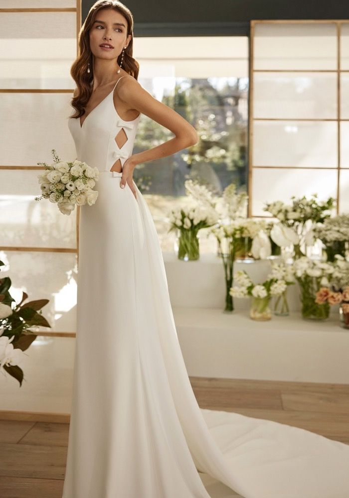 Backless crepe wedding dress hotsell