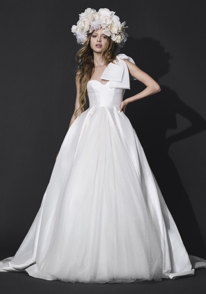Vera wang one shoulder wedding dress outlet