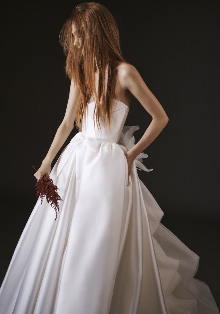 Vera Wang ELOWYNE Strapless Mikado Ball Gown HK | Designer Bridal Room Vera Wang ELOWYNE Strapless Mikado Ball Gown HK | Designer Bridal Room