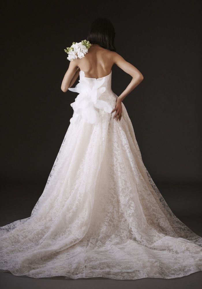 vera wang open back wedding dress Vera Wang: Maeva