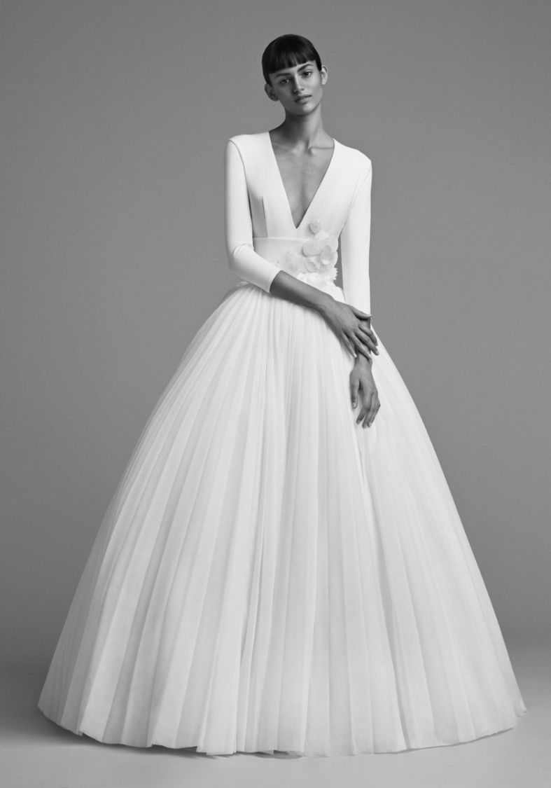 Viktor Rolf Vrm0 Elegant 3 4 Sleeves Crepe Ball Gown Designer Bridal Room