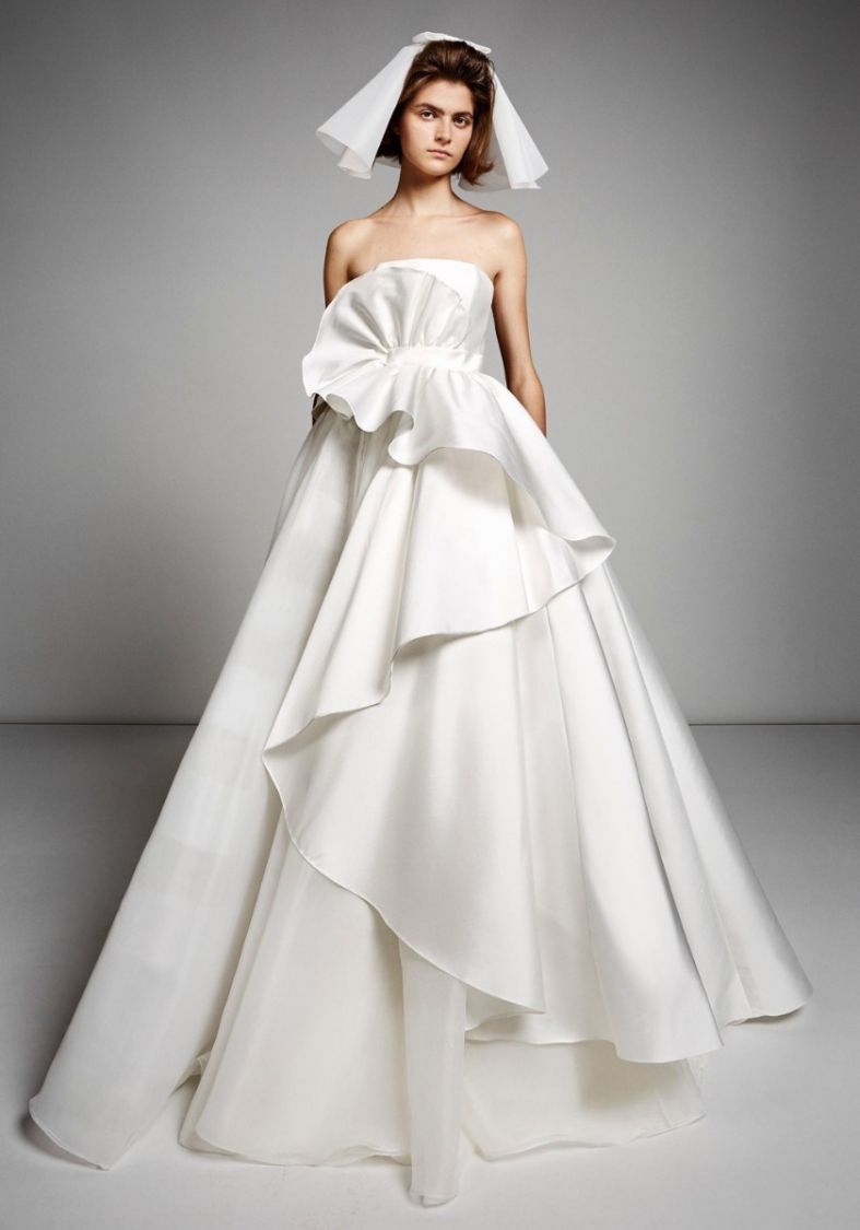 Viktor Rolf Vrm135 Sculptural Swirl Mikado Ball Gown Designer Bridal Room