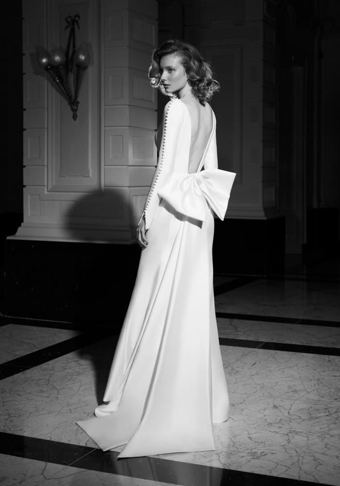 Viktor & Rolf | Bow Back Wedding Dress HK | Designer Bridal Room Viktor & Rolf | Bow Back Wedding Dress HK | Designer Bridal Room
