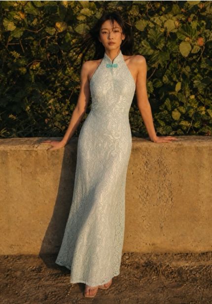 Embroidered Backless Cheongsam