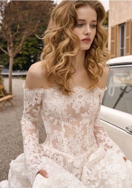 Long Sleeve Lace Wedding Dress