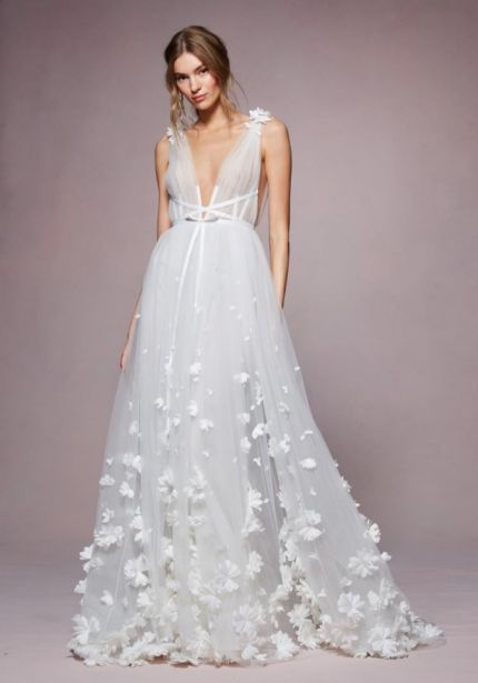 3D Flowers Tulle Wedding Dress
