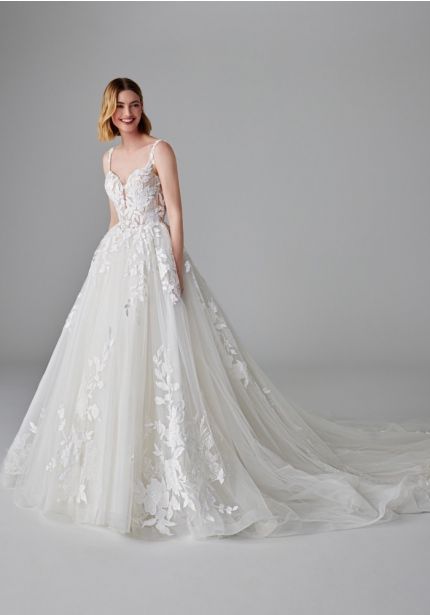 Lace Embroidered Princess Wedding Dress