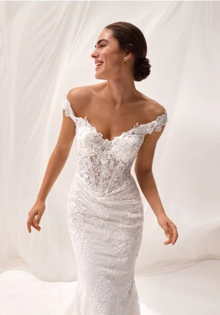 Basque Waist Lace Wedding Dress