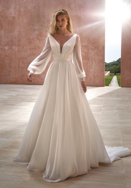 Backless Chiffon Wedding Dress