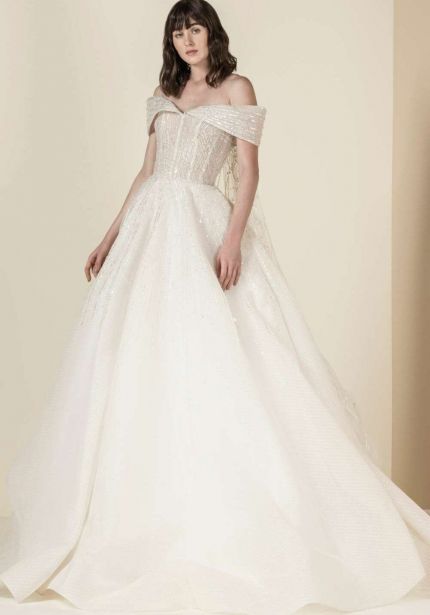 Off-Shoulder Princess Wedding Dress in Tulle