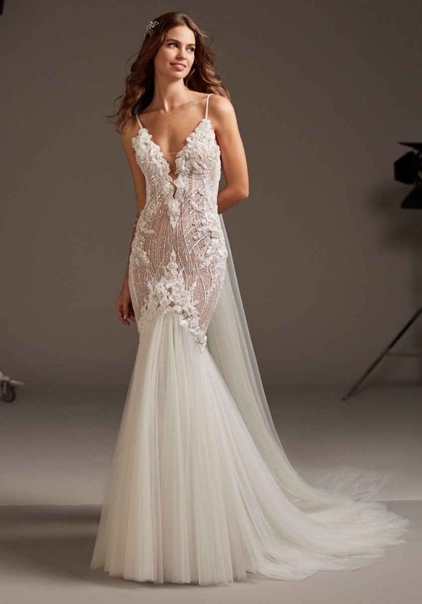 Pronovias | Galatea Heavily Beaded Sexy Mermaid Wedding ...