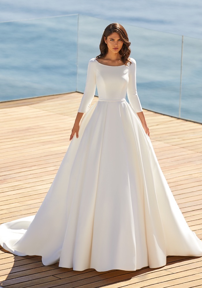 Pronovias Hope Simple Princess Wedding Dress HK | Designer Bridal Room