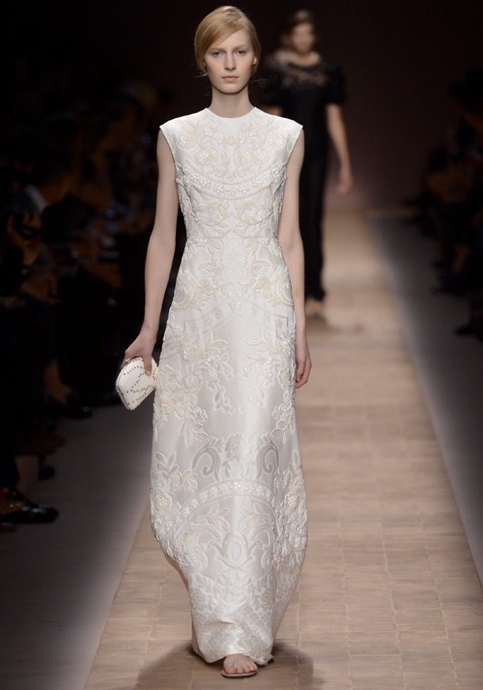 Anonym Skrive ud Snor Valentino | Embroidered Ivory Evening Gown HK | Designer Bridal Room